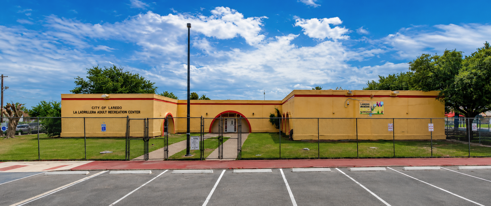 La-Ladrillera-Adult-Recreation-Center